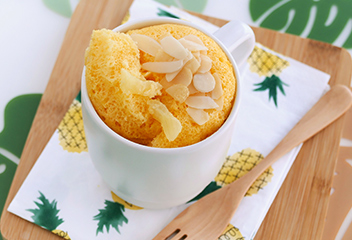 Pineapple & Slice almond